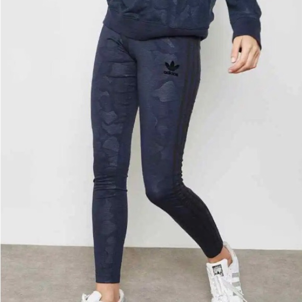 Adidas 3 Stripe Navy Blue Camo Leggings, size s, new without tags
